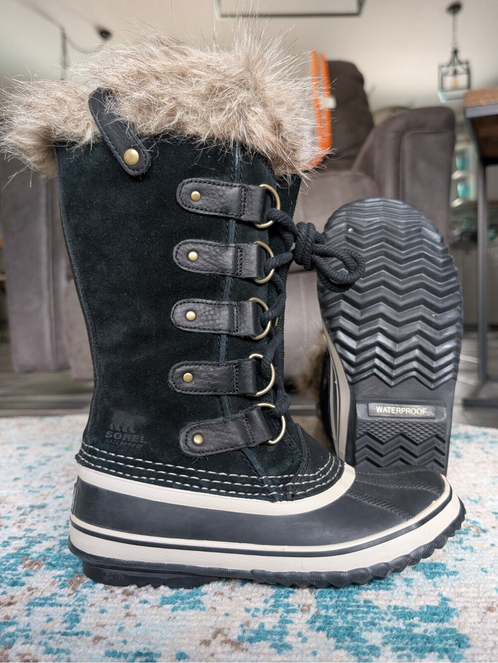SOREL Joan Of Arctic Winter Boots Waterproof Womens Size 6 Snow Rain Faux Fur